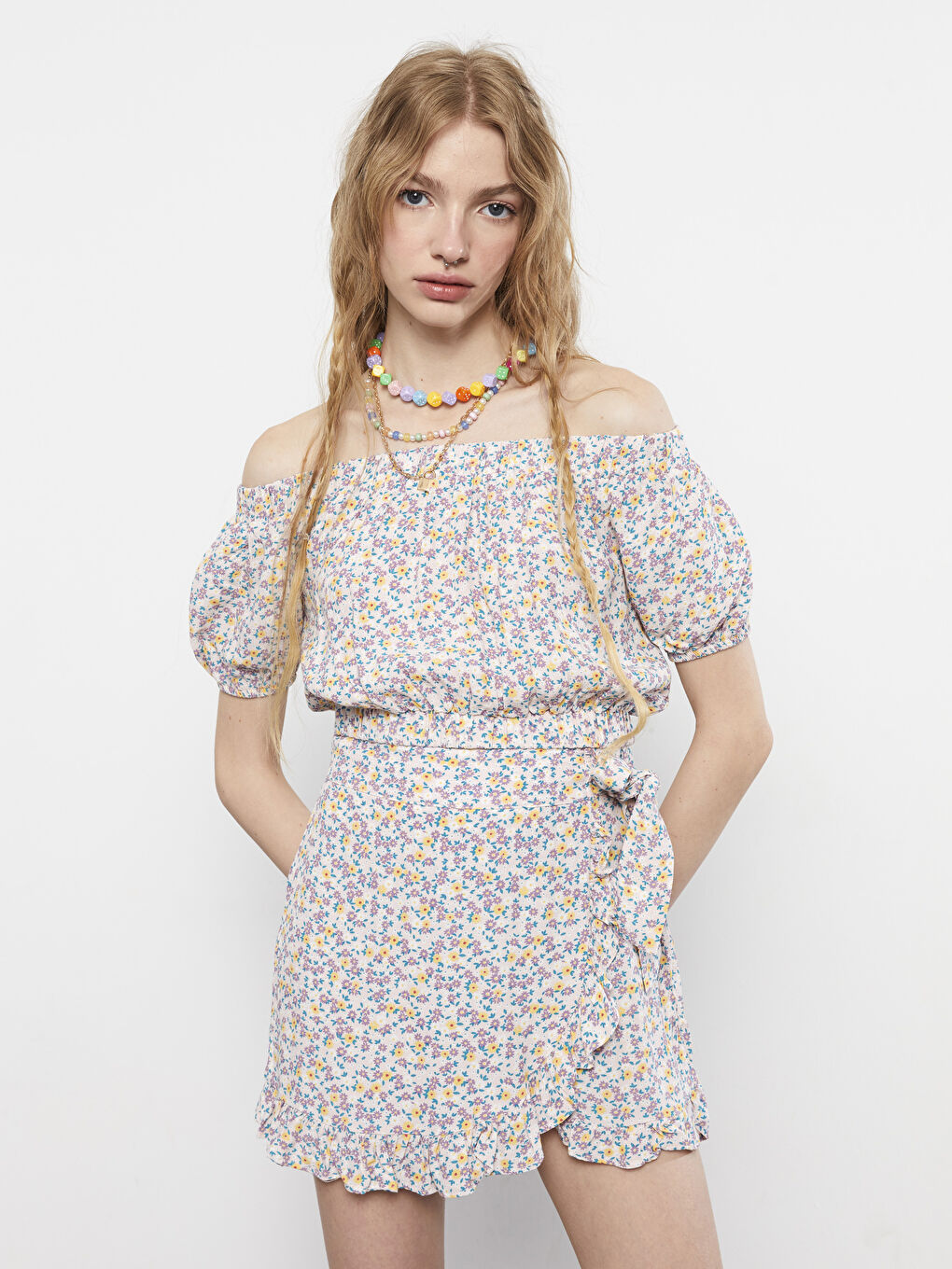 Pembe Beli Lastikli Çiçekli Viskon Kadın Şort Etek-1