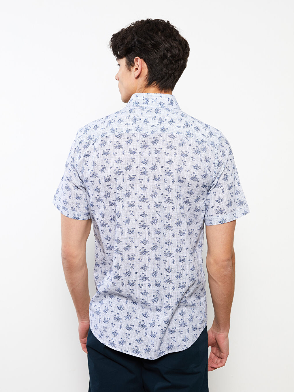 LCWAIKIKI Classic Regular Fit Short Sleeve Patterned Poplin Men's Shirt -S2M629Z8-LS3