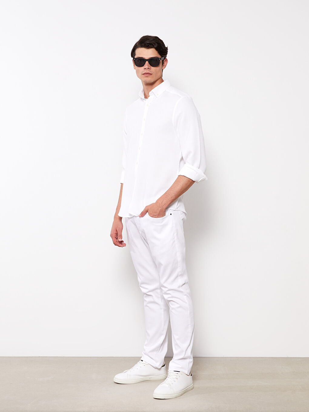 قميص رجالي كم طويل بقماش دوبي بقصة رفيعة