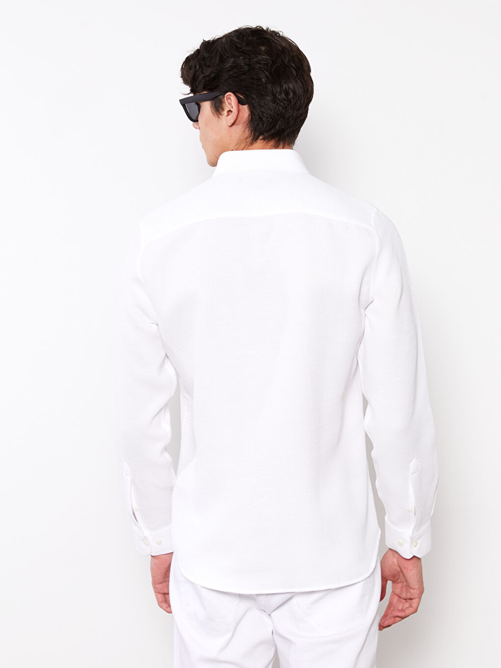 قميص رجالي كم طويل بقماش دوبي بقصة رفيعة-4