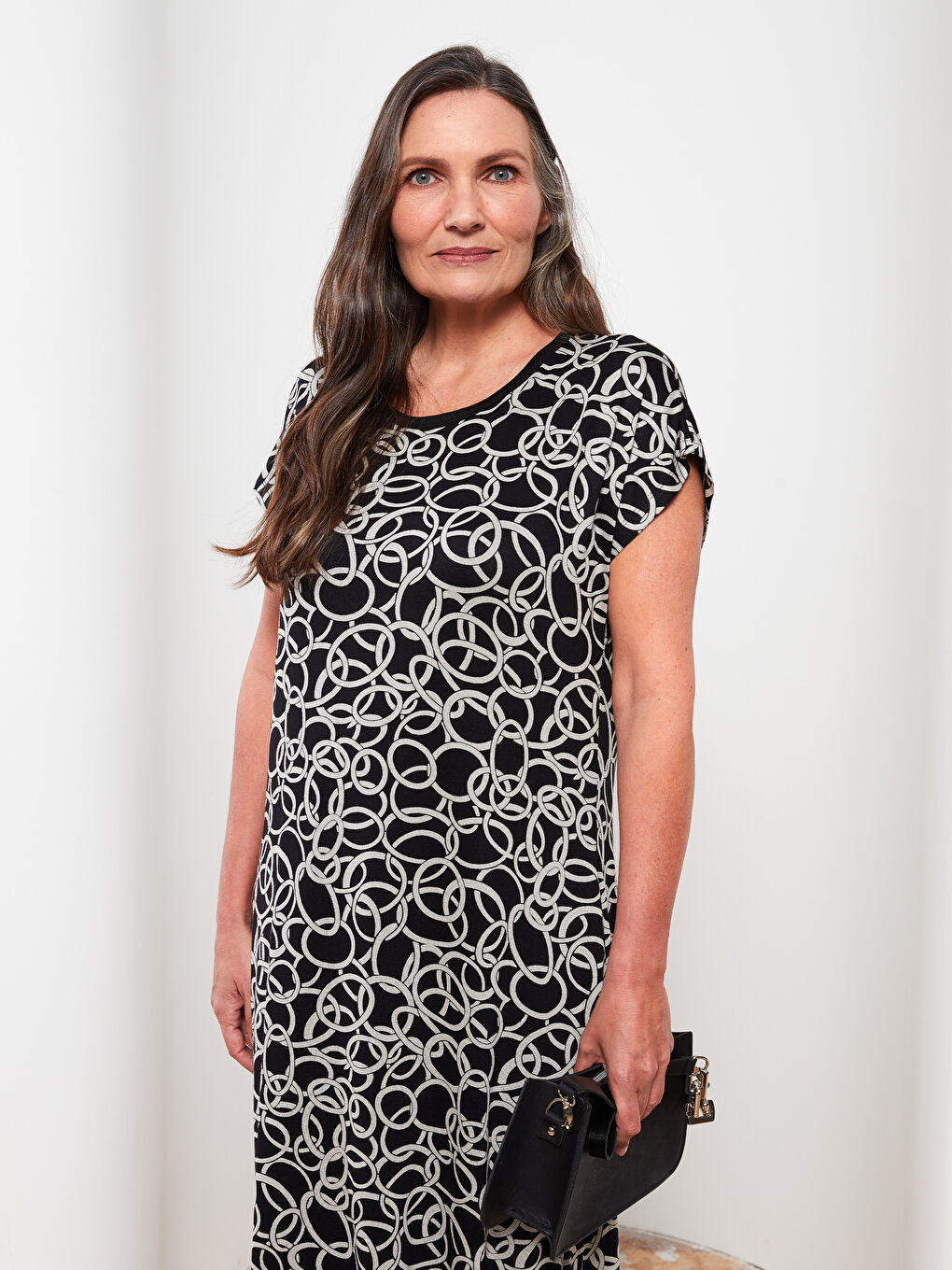 Beyaz Baskılı Elbise-2