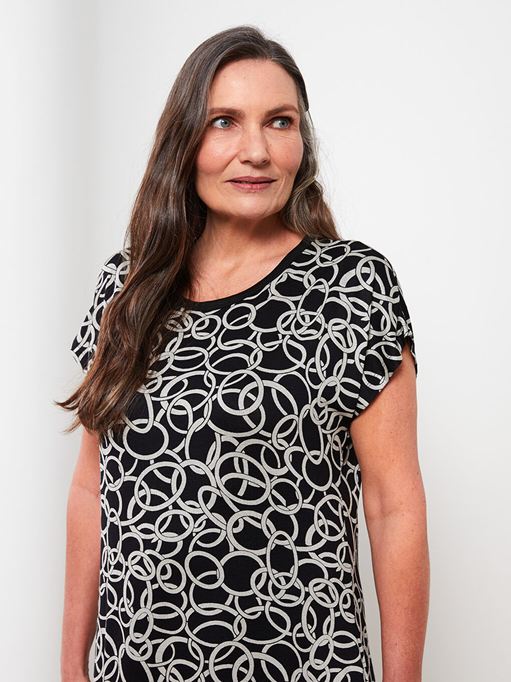 Beyaz Baskılı Elbise-3