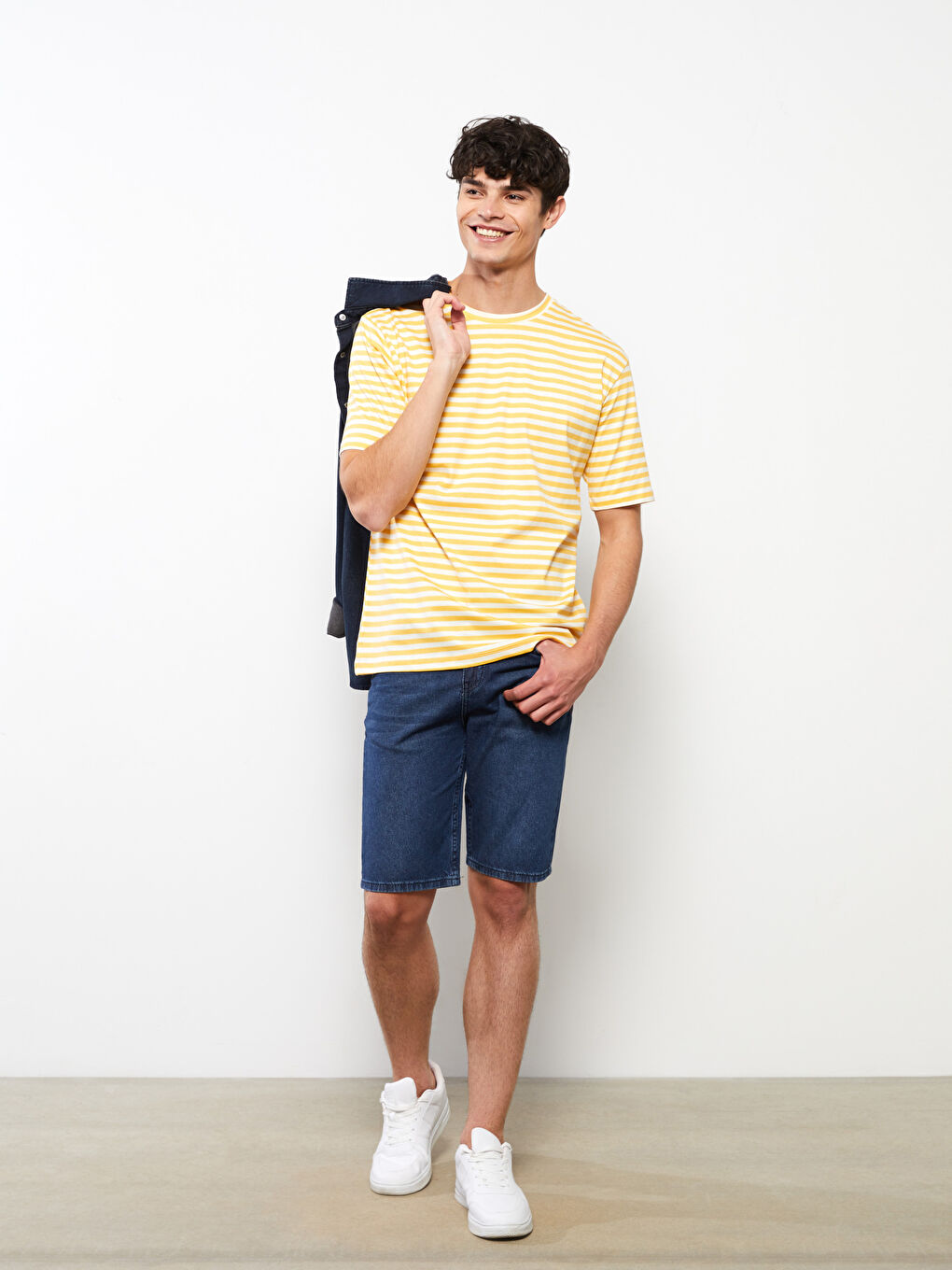 Sarı Bisiklet Yaka Kısa Kollu Çizgili Penye Erkek Tişört-2