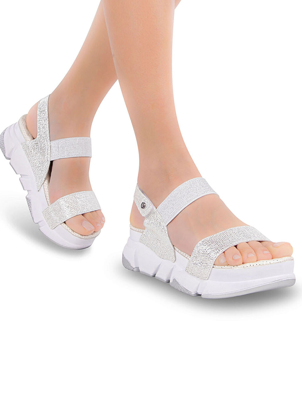 Beyaz Çift Bantlı Lastik Detaylı Kalın Taban Kadın Sandalet-1