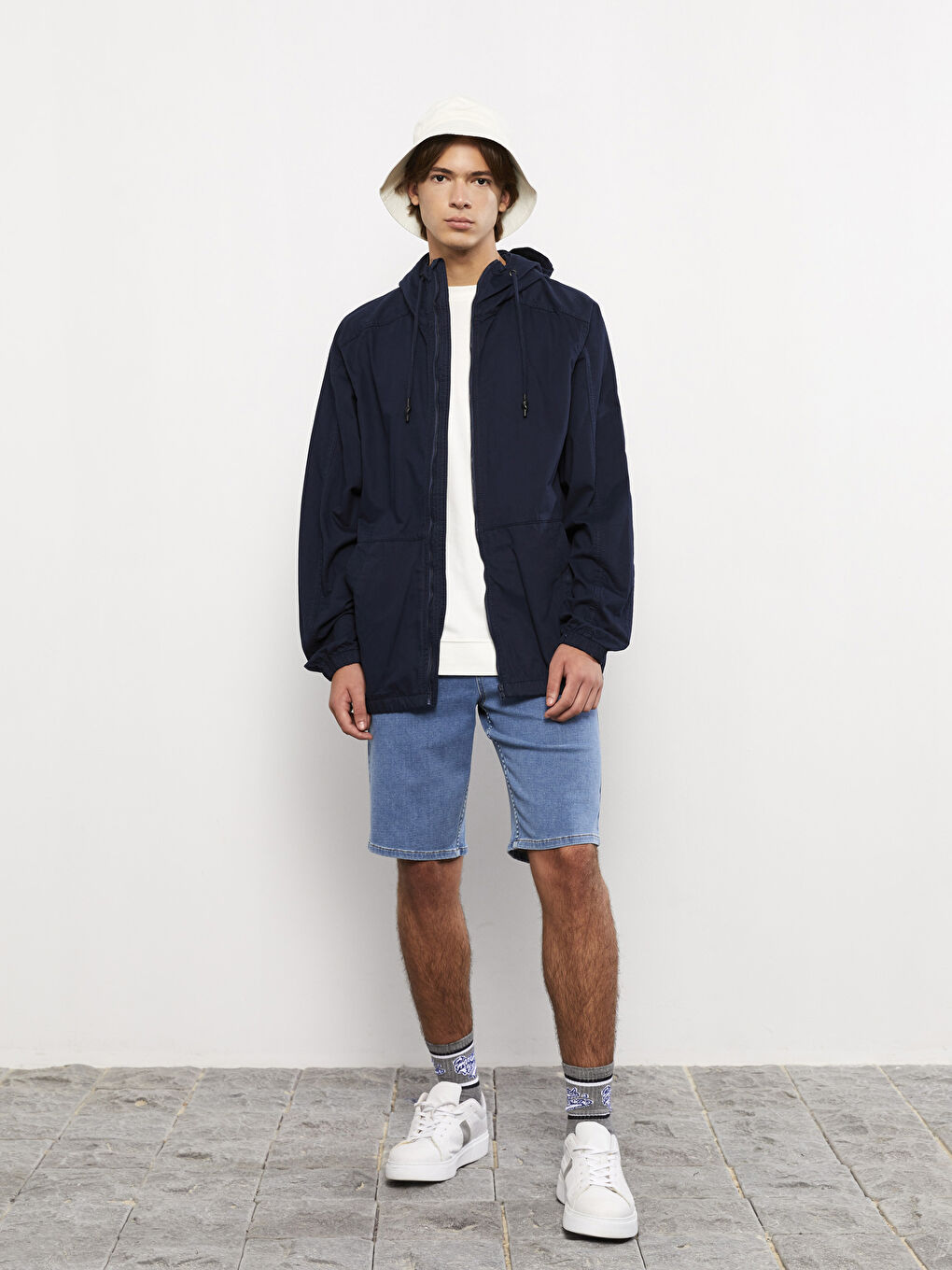 Lacivert Standart Kalıp Kapüşonlu Erkek Mont-2