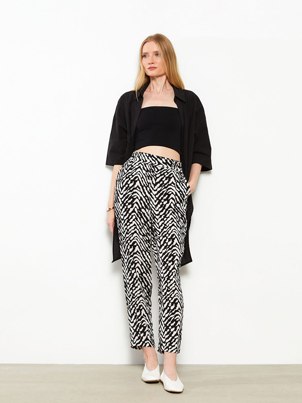 بنطلون نسائي مريح بخصر مطاطي ومطبوع من الفسكوز