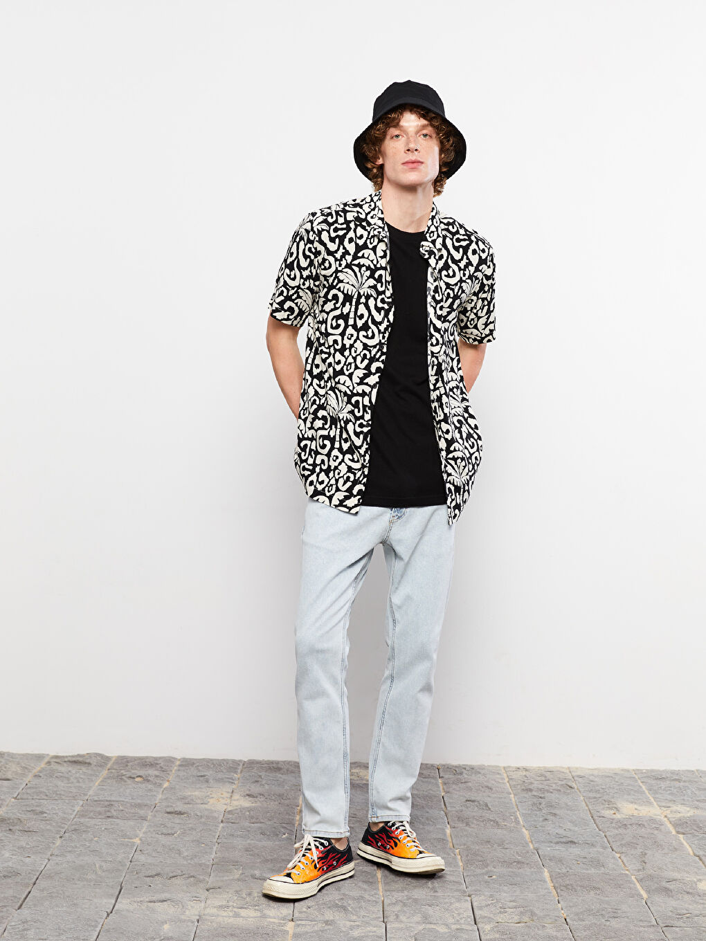 Bej Regular Fit Kısa Kollu Desenli Viskon Erkek Gömlek-2