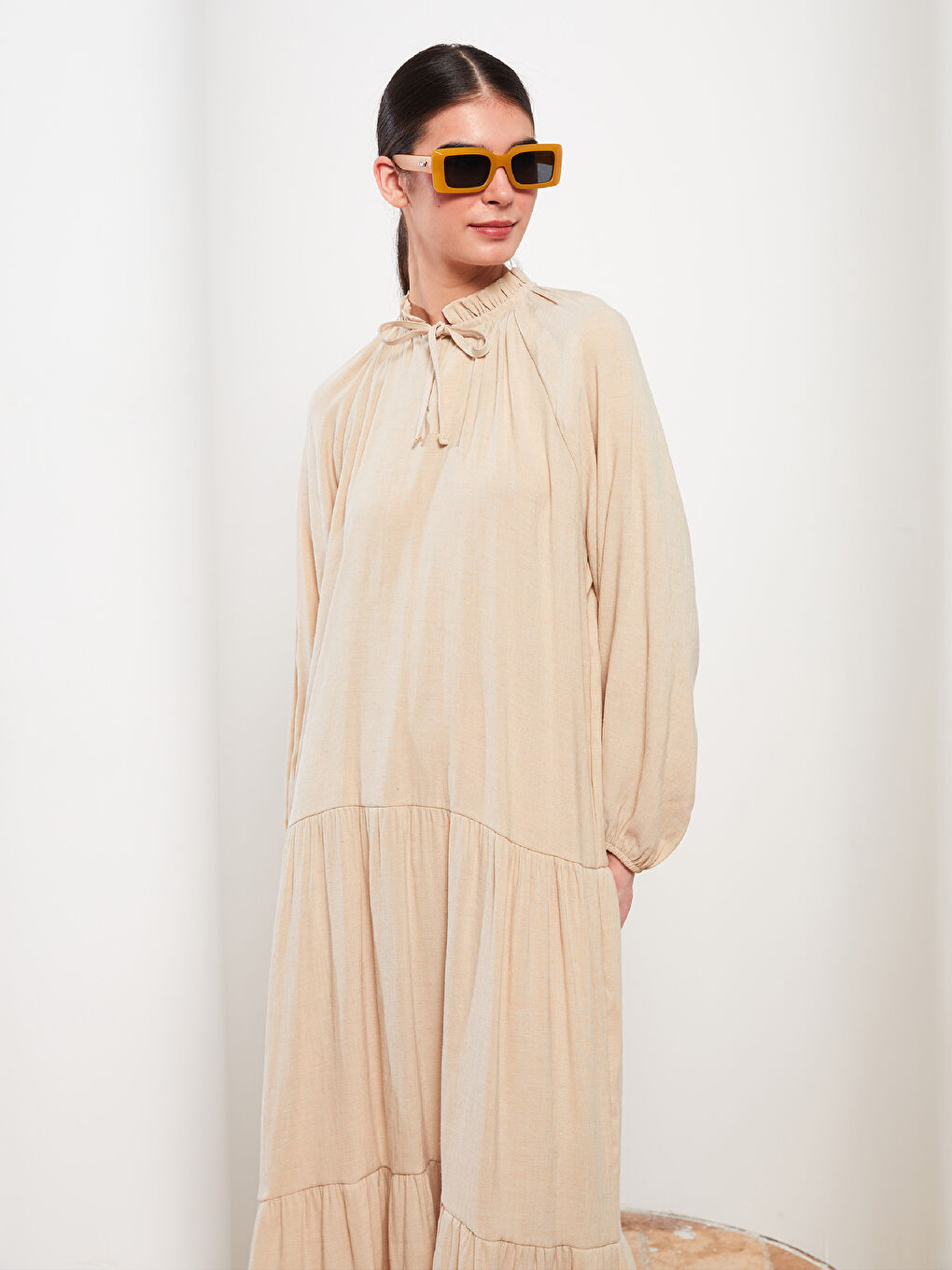 Bej Bağlamalı Yaka Kadın Elbise-2