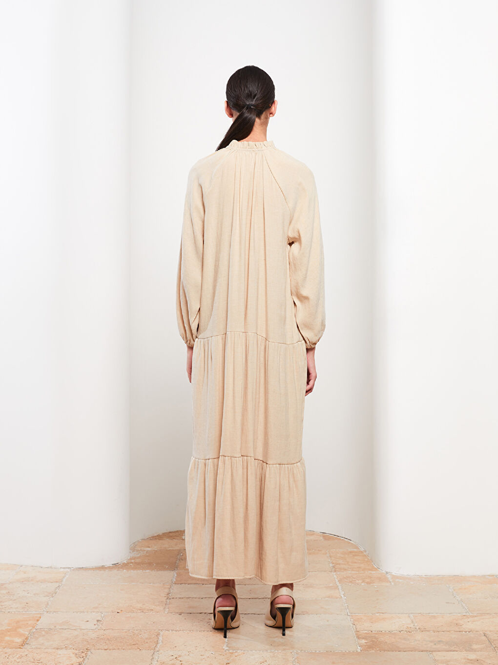 Bej Bağlamalı Yaka Kadın Elbise-4