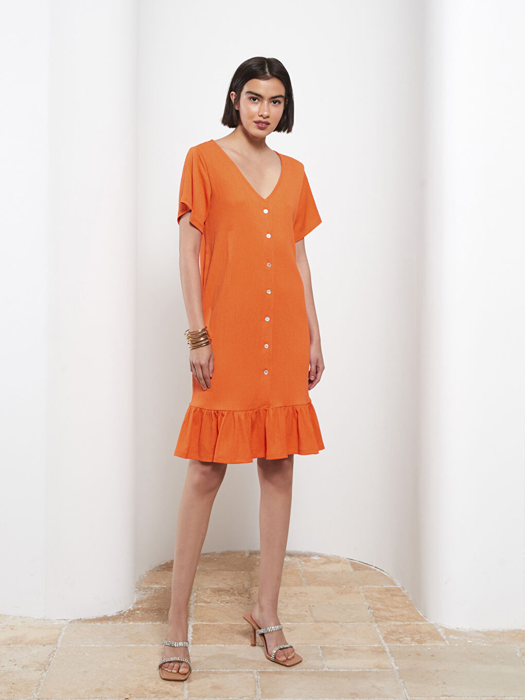 Turuncu V Yaka Düz Kısa Kollu Kadın Elbise-4