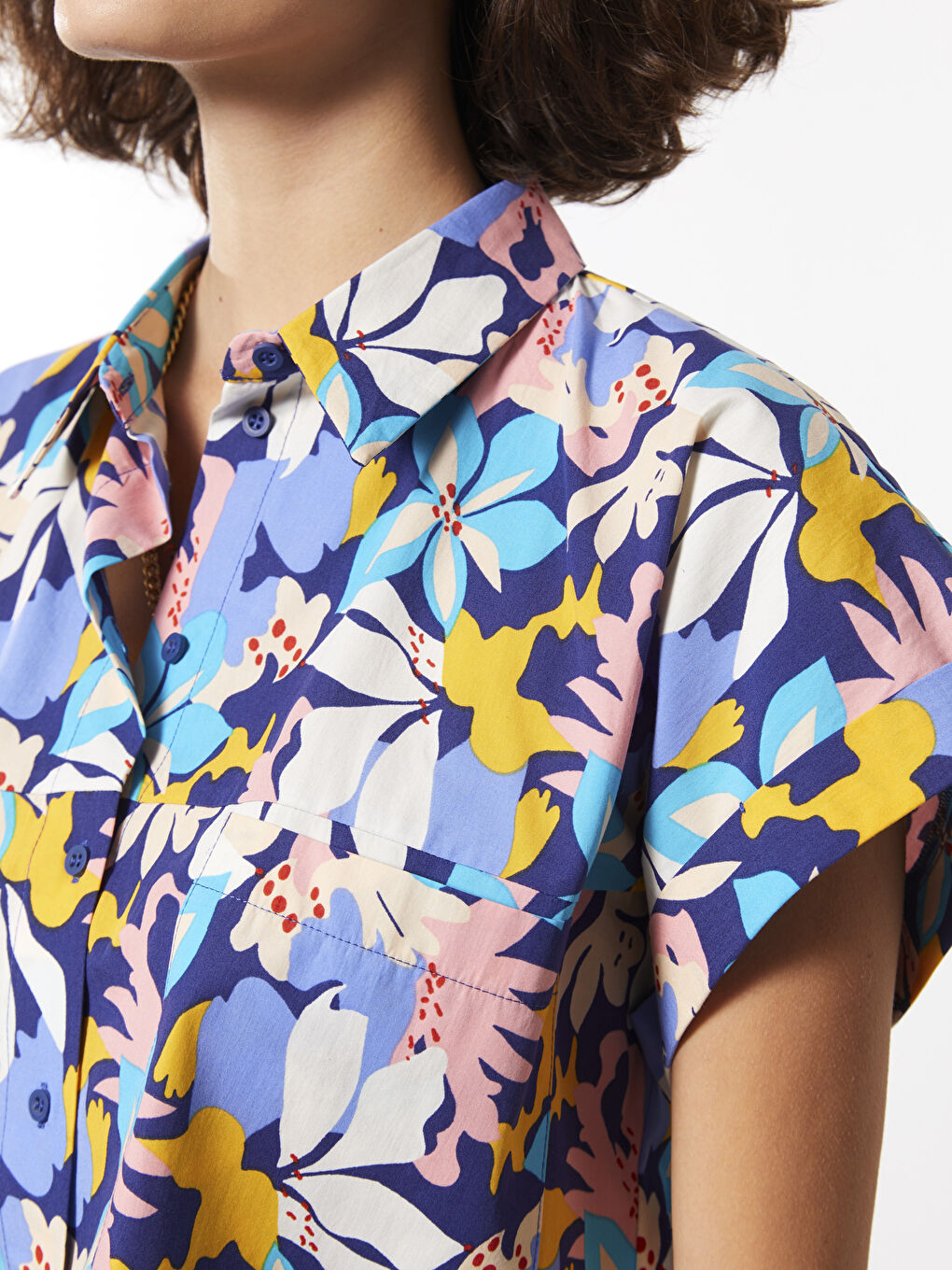 Lacivert Desenli Kısa Kollu Poplin Kadın Gömlek-3