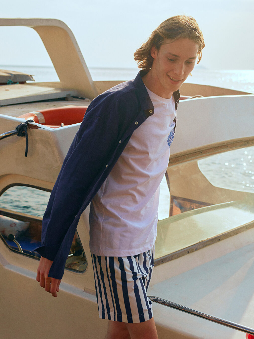 Beyaz Bisiklet Yaka Kısa Kollu Baskılı Penye Erkek Tişört