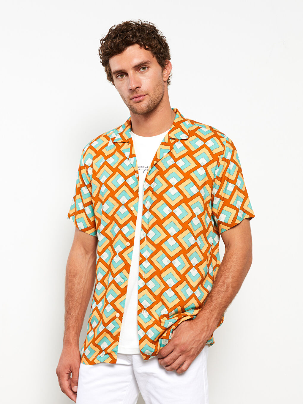 Karışık Regular Fit Kısa Kollu Desenli Viskon Erkek Gömlek-2