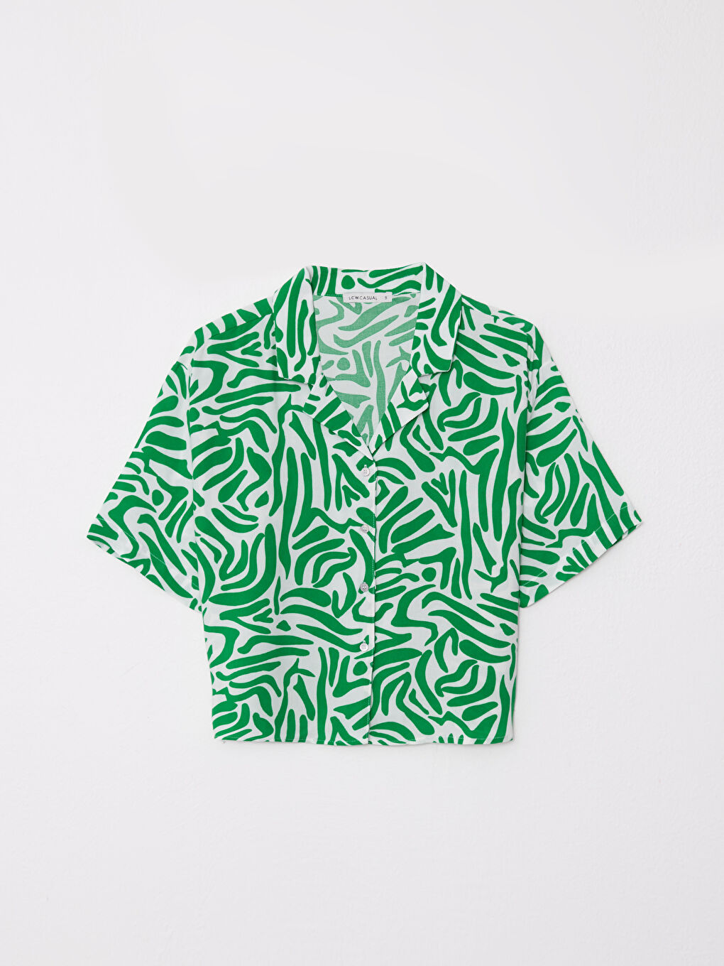 Chemise Pour Femmes En Viscose À Manches Courtes Imprimée Avec Fermeture Boutonnée Sur Le Devant-5