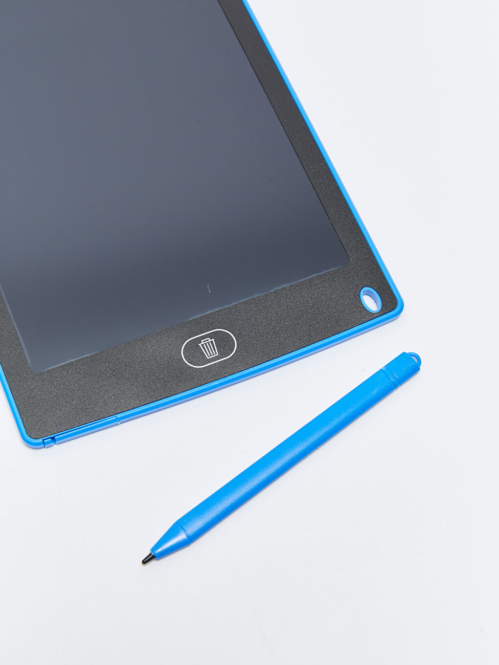 Urban Mood Digital Blackboard-3