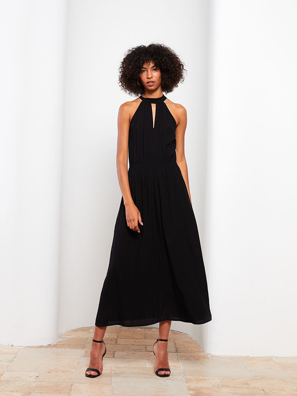 فستان نسائي بدون أكمام بياقة هالتر مستقيم من فيسكوز-1