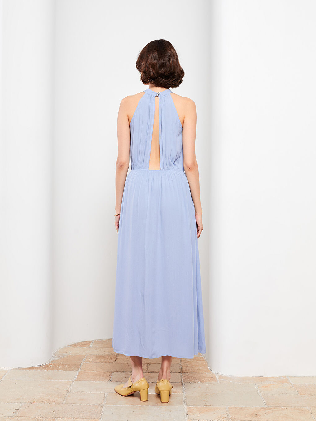 Robe Droite Sans Manches à Col Halter en Viscose pour Femmes-5