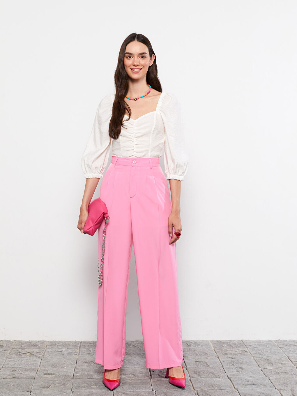 Beyaz Kadın Kalp Yaka Düz Poplin Bluz-2