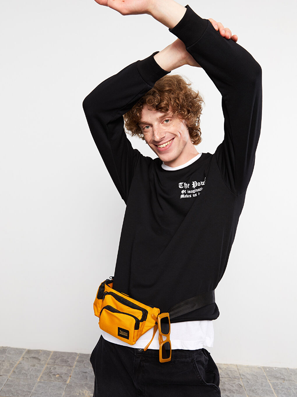 Ерлерге арналған ұзын жең дөңгелек жағалы принтті свитшот-2