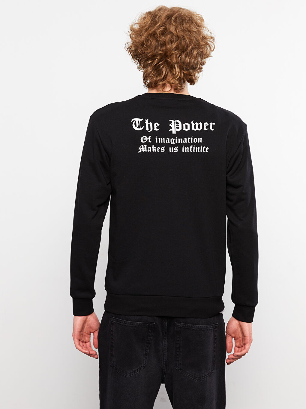 Ерлерге арналған ұзын жең дөңгелек жағалы принтті свитшот-5