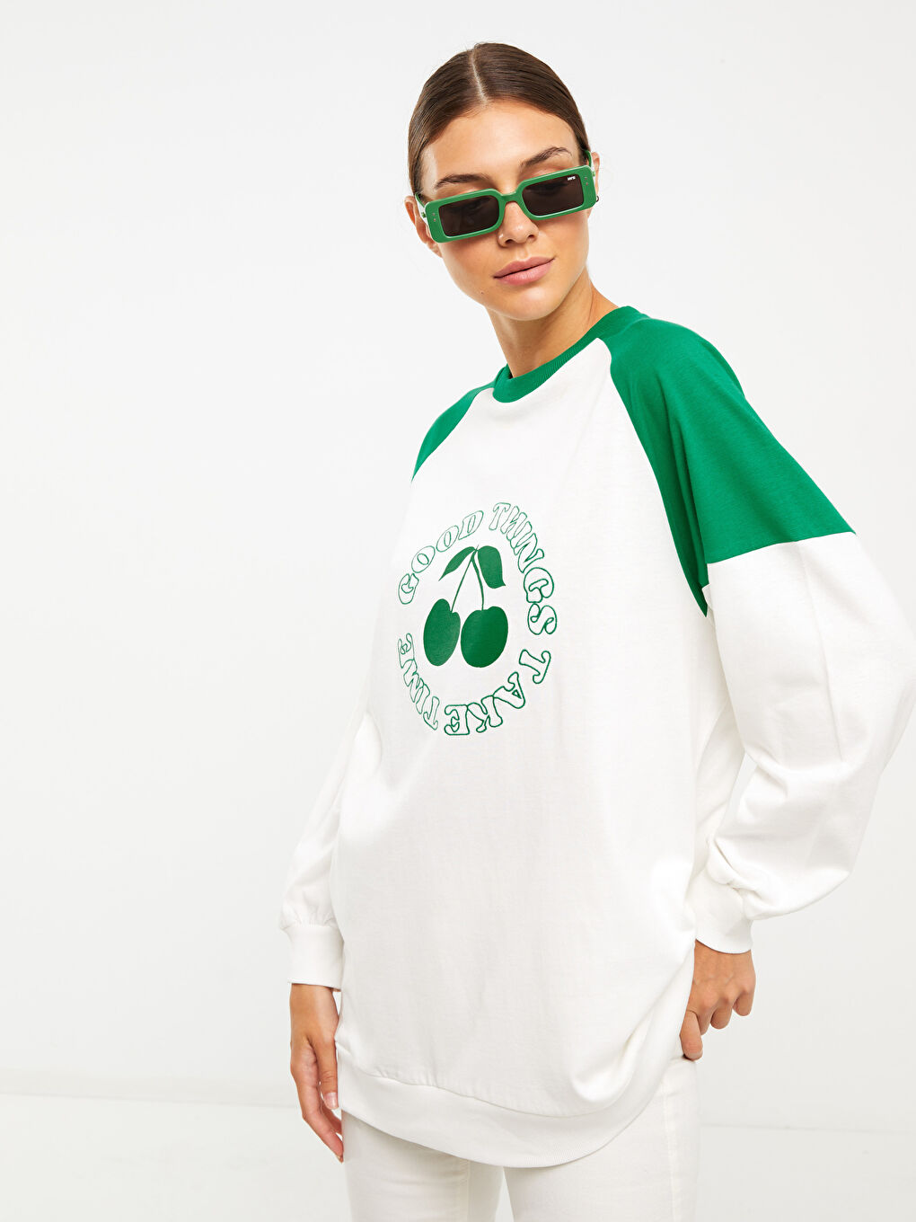 Ekru Bisiklet Yaka Baskılı Uzun Kollu Oversize Pamuklu Kadın Tunik-1