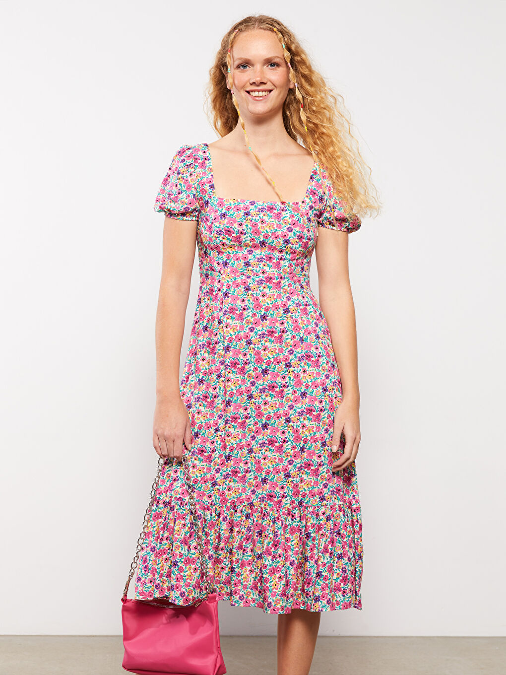 Pembe Kare Yaka Çiçekli Kısa Kollu Viskon Kadın Elbise-2