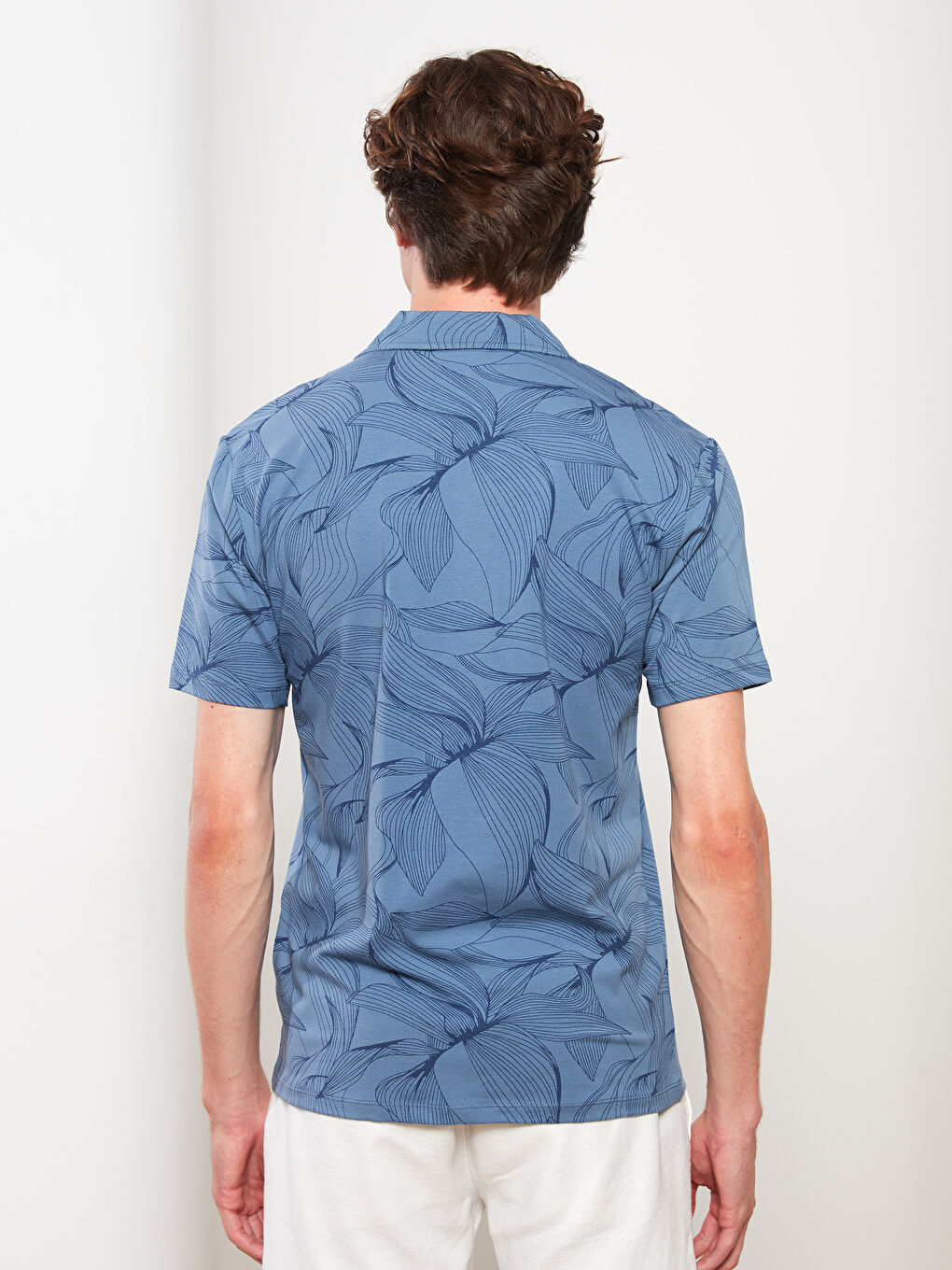 Mavi Resort Yaka Kısa Kollu Desenli Penye Erkek Tişört-4