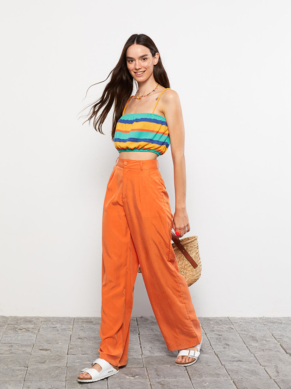 Turuncu Kare Yaka Renk Bloklu Askılı Kadın Crop