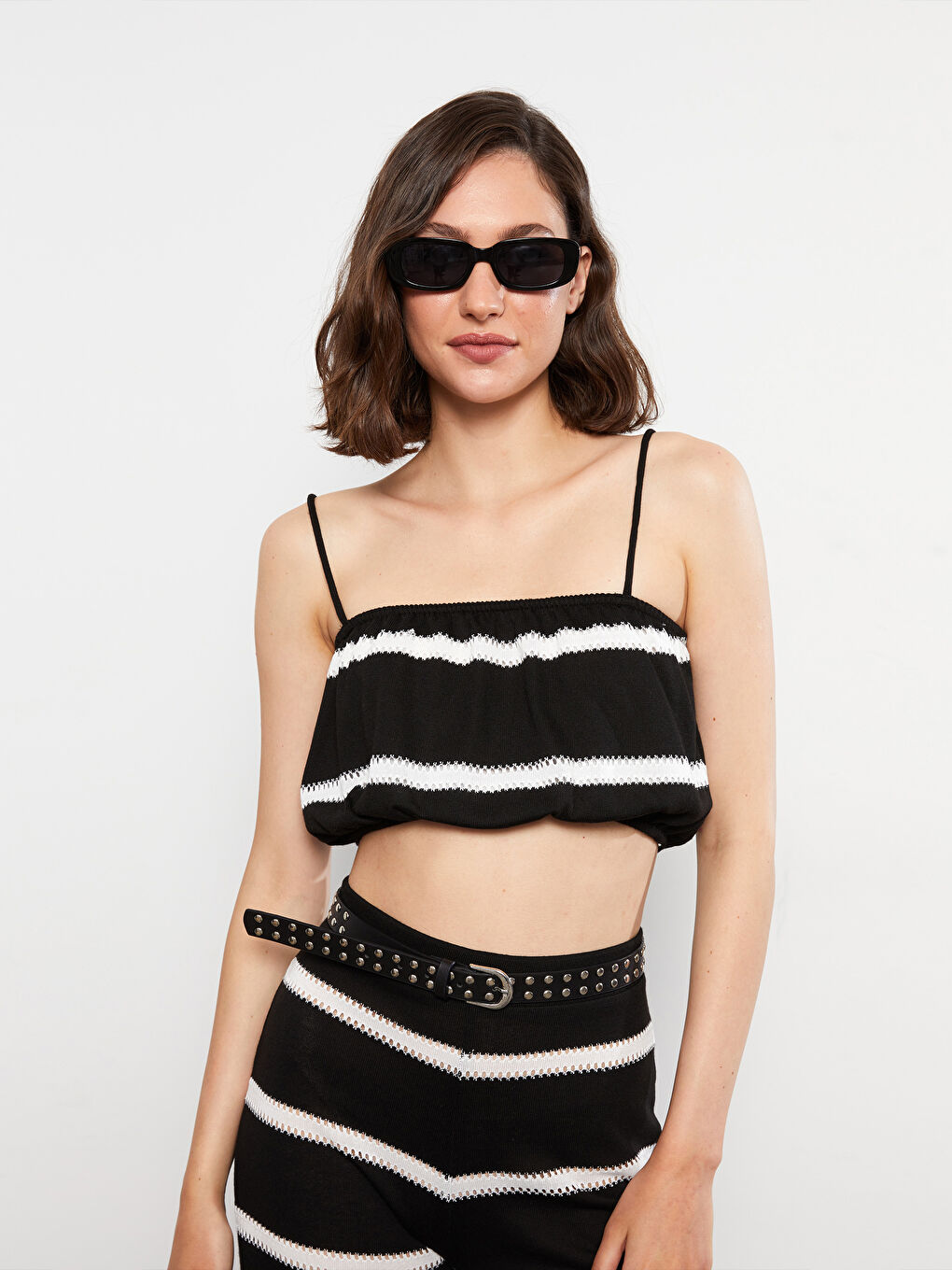 Siyah Kare Yaka Renk Bloklu Askılı Kadın Crop-2