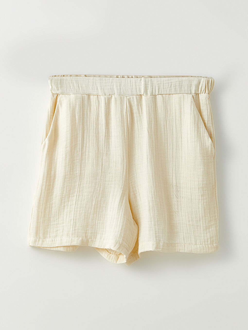 Bej Kadın Beli Lastikli Düz Şort-6