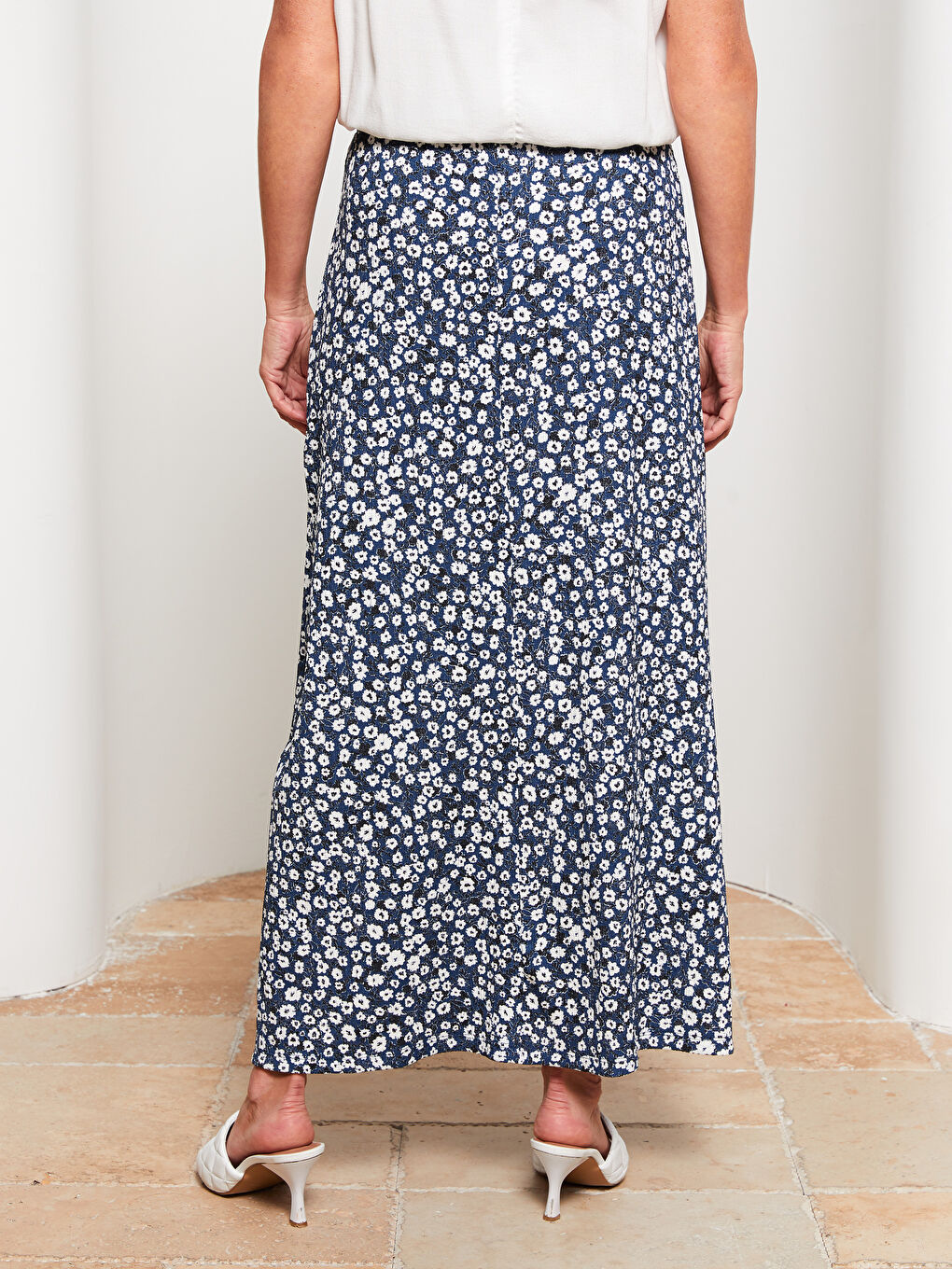 İndigo Beli Lastikli Çiçekli Kadın Kloş Etek-3