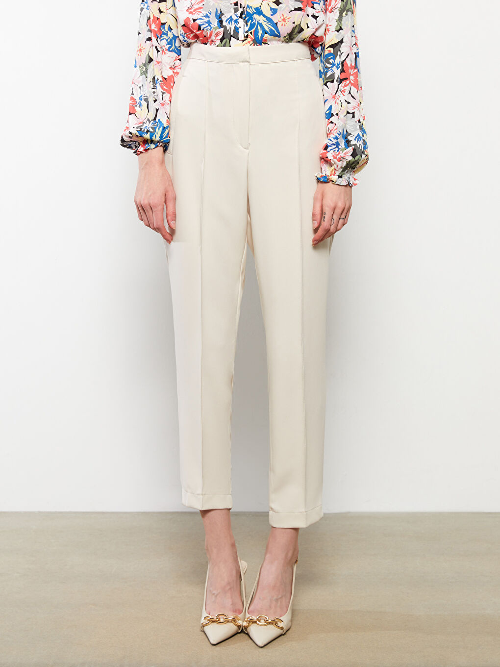 Женские брюки стандартного кроя однотонные-3