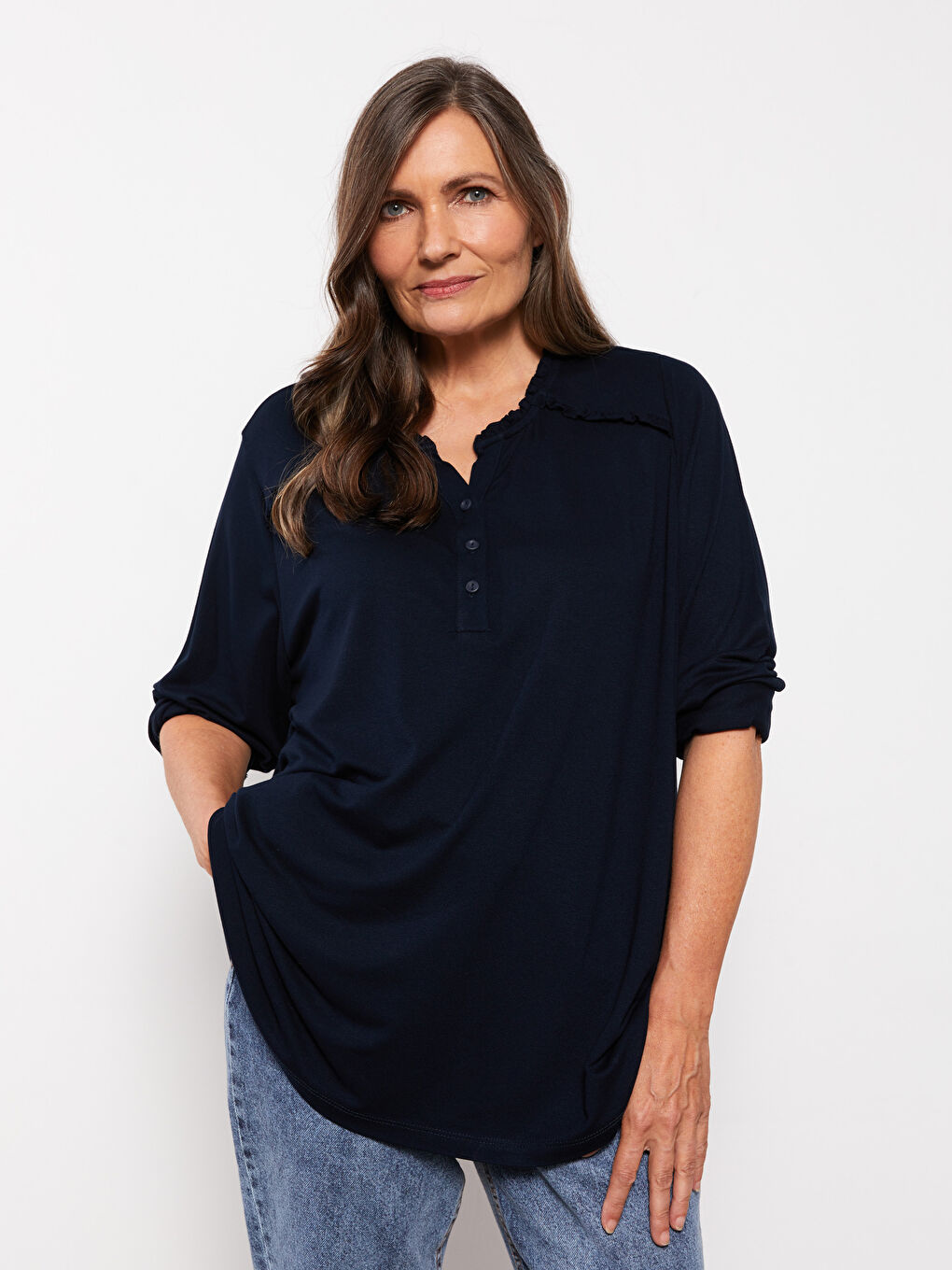 Lacivert Büyük Beden Kaçık Yaka Düz Uzun Kollu Kadın Bluz-1