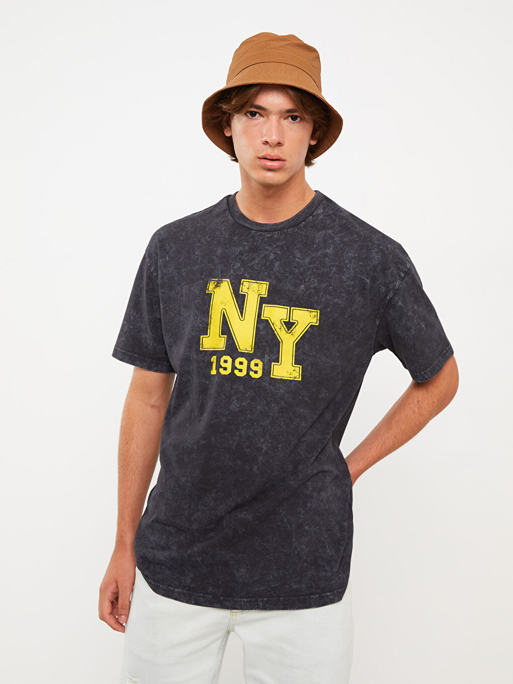 Antrasit Bisiklet Yaka Kısa Kollu Baskılı Erkek Tişört-1