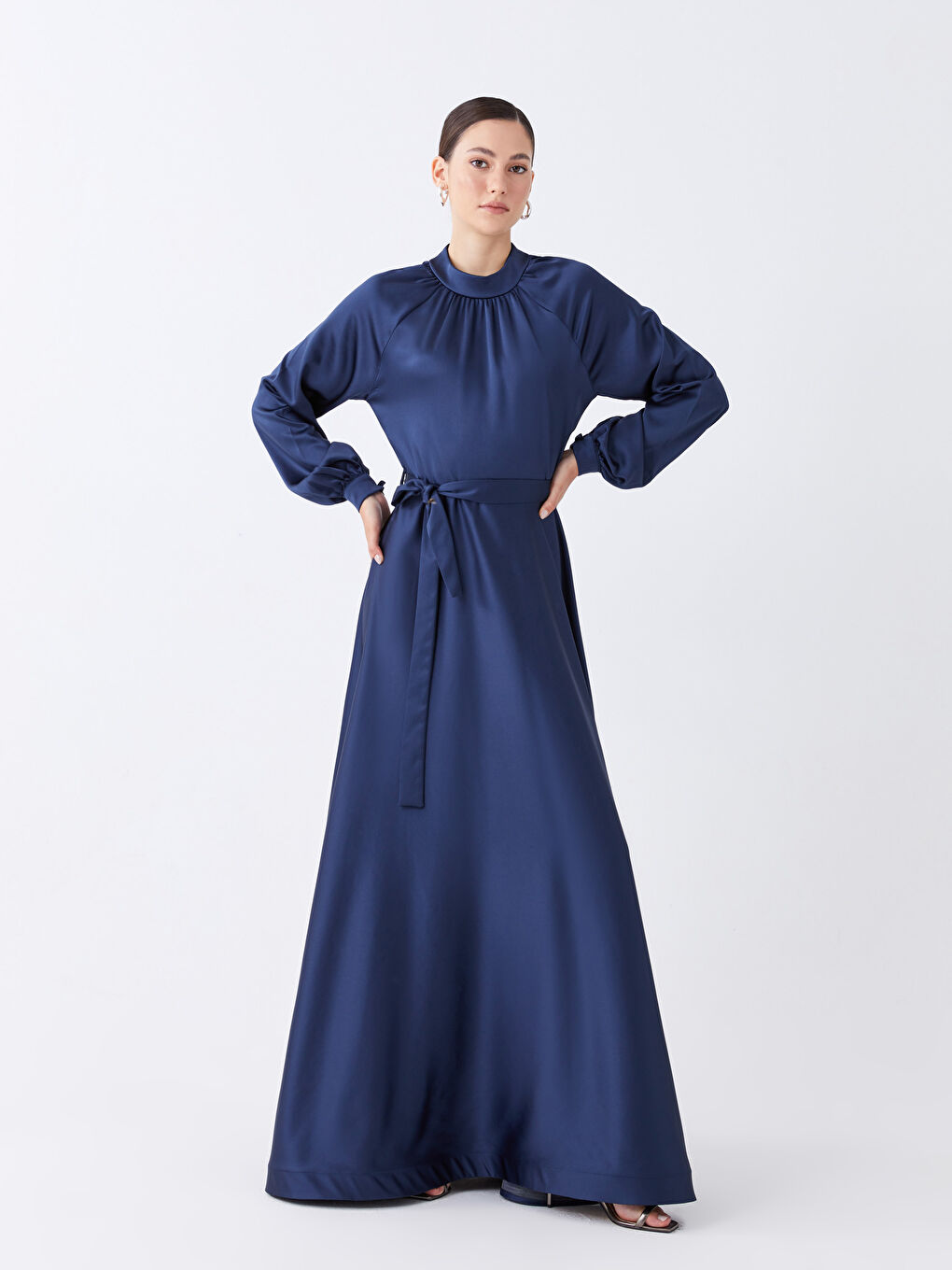 Mavi Dik Yaka Düz Uzun Kollu Kadın Abiye Elbise