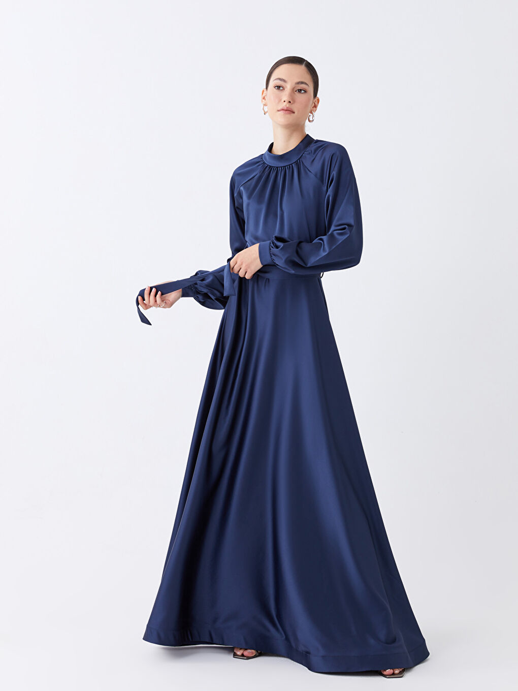 Mavi Dik Yaka Düz Uzun Kollu Kadın Abiye Elbise-1