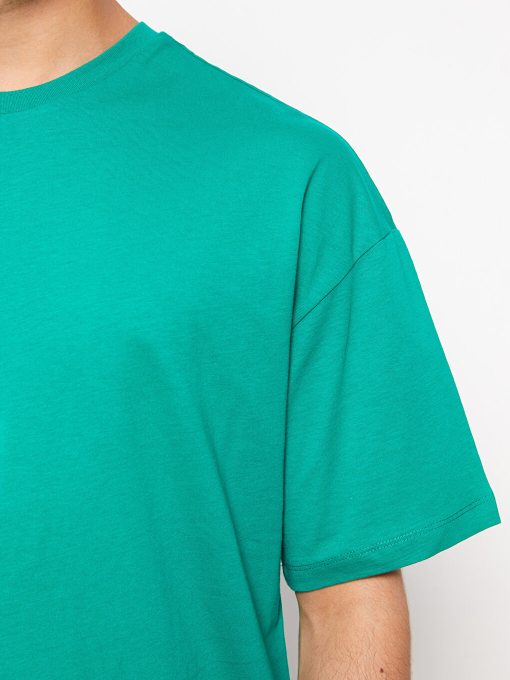 Yeşil Oversize Bisiklet Yaka Kısa Kollu Penye Erkek Tişört-3