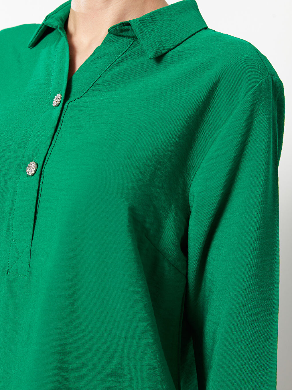 Yeşil Gömlek Yaka Düz Uzun Kollu Kadın Bluz-3