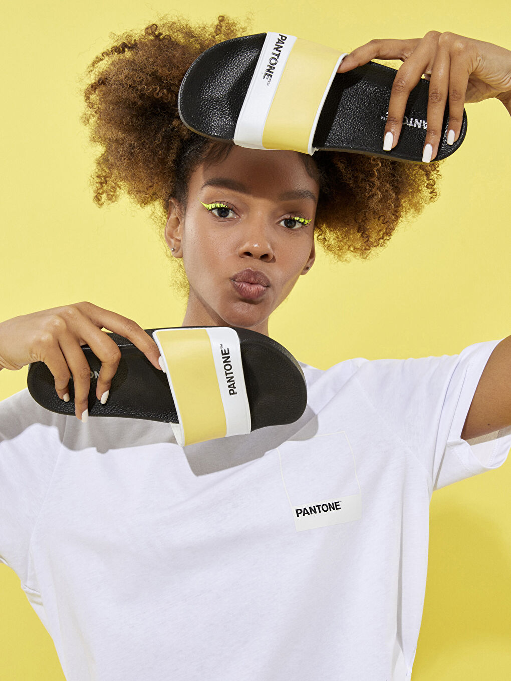 Sarı Tek Bantlı Baskılı Kadın Terlik-1