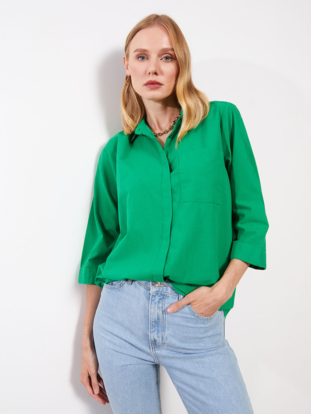 Yeşil Önden Düğme Kapamalı Düz Pamuklu Kadın Gömlek