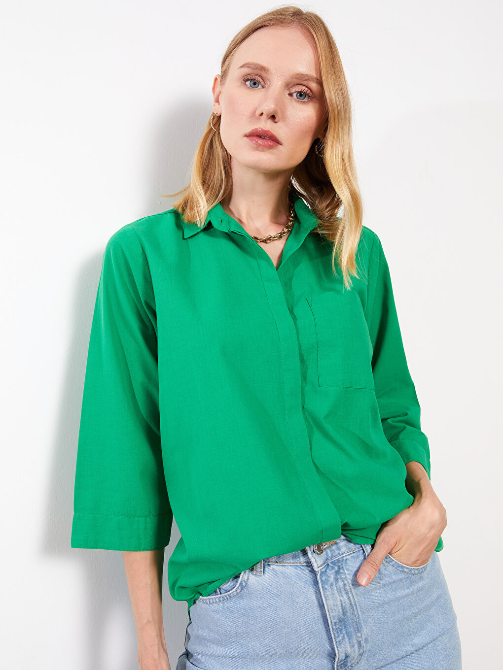 Yeşil Önden Düğme Kapamalı Düz Pamuklu Kadın Gömlek-1