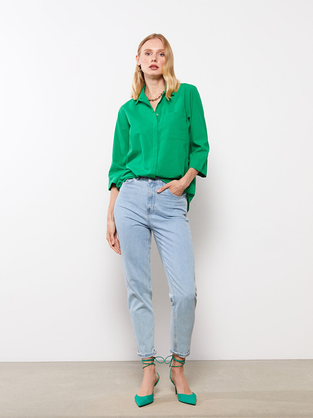 Yeşil Önden Düğme Kapamalı Düz Pamuklu Kadın Gömlek-2