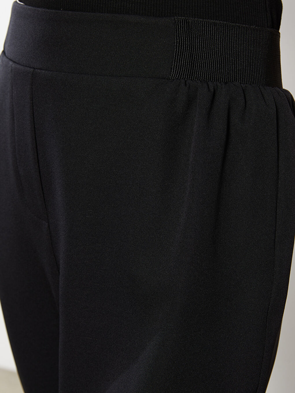 ქალებისთვის სტანდარტული მორგების უბრალო შარვალი-2