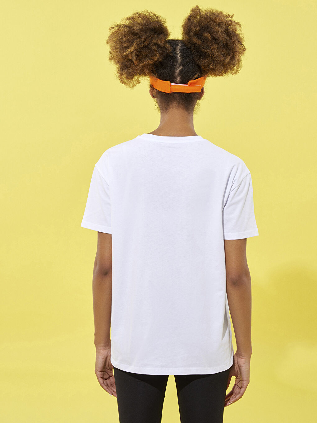 Beyaz Bisiklet Yaka Baskılı Kısa Kollu Pamuklu Kadın Tişört-4