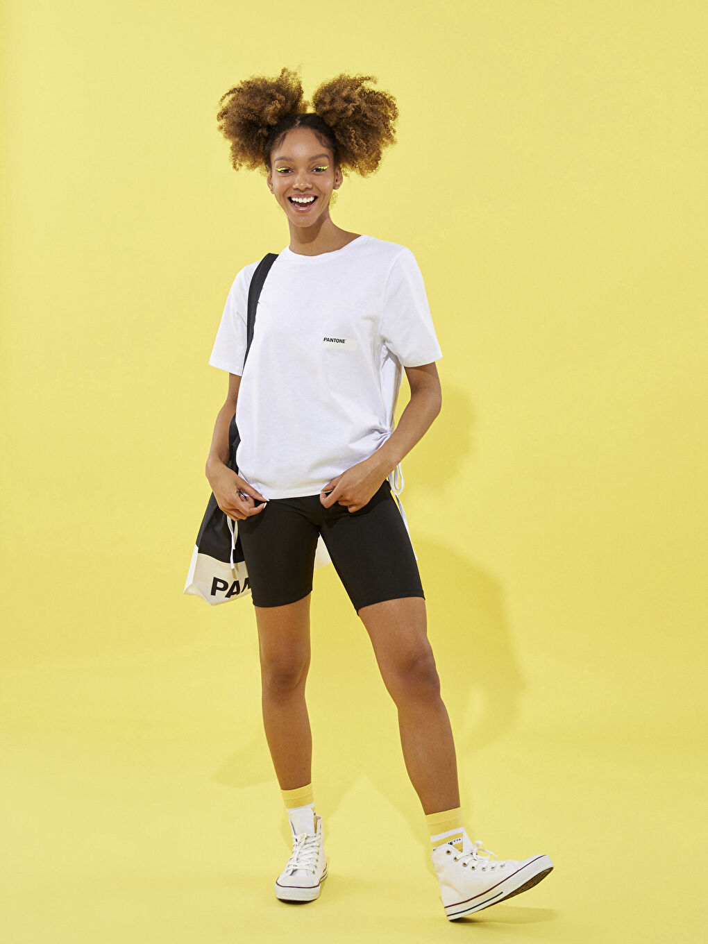 Beyaz Bisiklet Yaka Baskılı Kısa Kollu Pamuklu Kadın Tişört