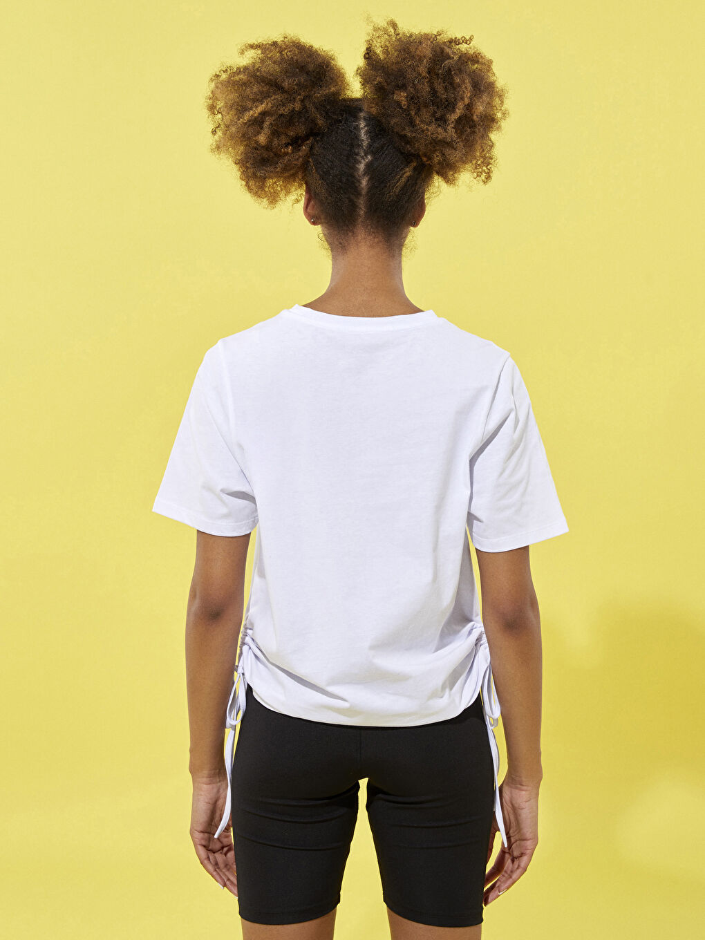 Beyaz Bisiklet Yaka Baskılı Kısa Kollu Pamuklu Kadın Tişört-5