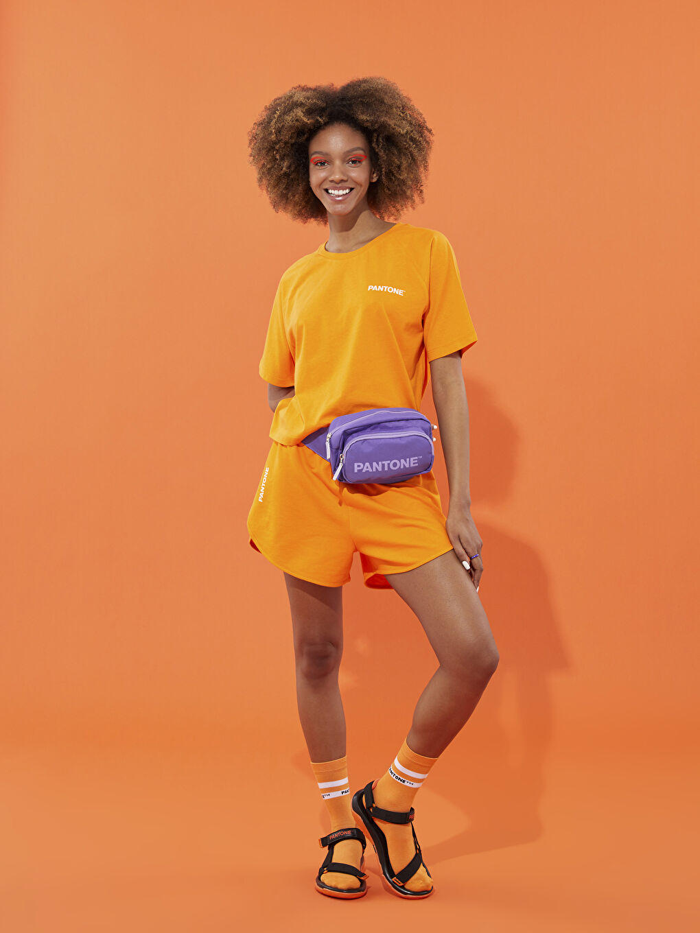 Turuncu Bisiklet Yaka Baskılı Kısa Kollu Pamuklu Oversize Kadın Tişört-2