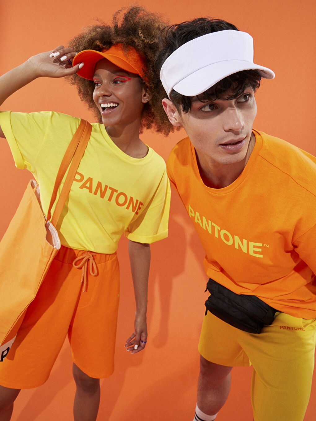 Turuncu Bisiklet Yaka Kısa Kollu Baskılı Unisex Tişört