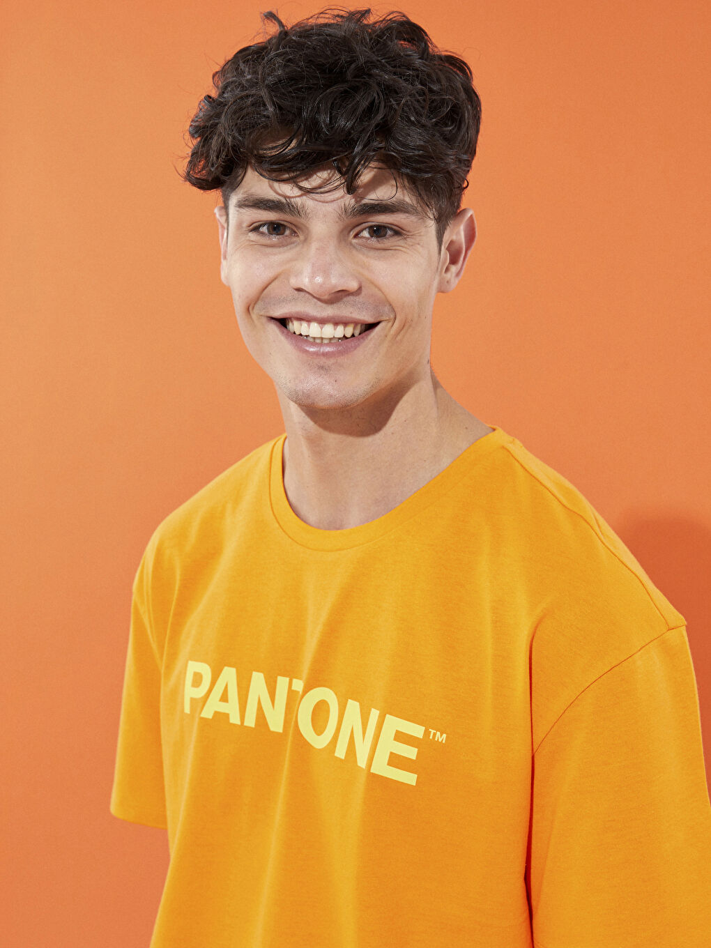 Turuncu Bisiklet Yaka Kısa Kollu Baskılı Unisex Tişört-4