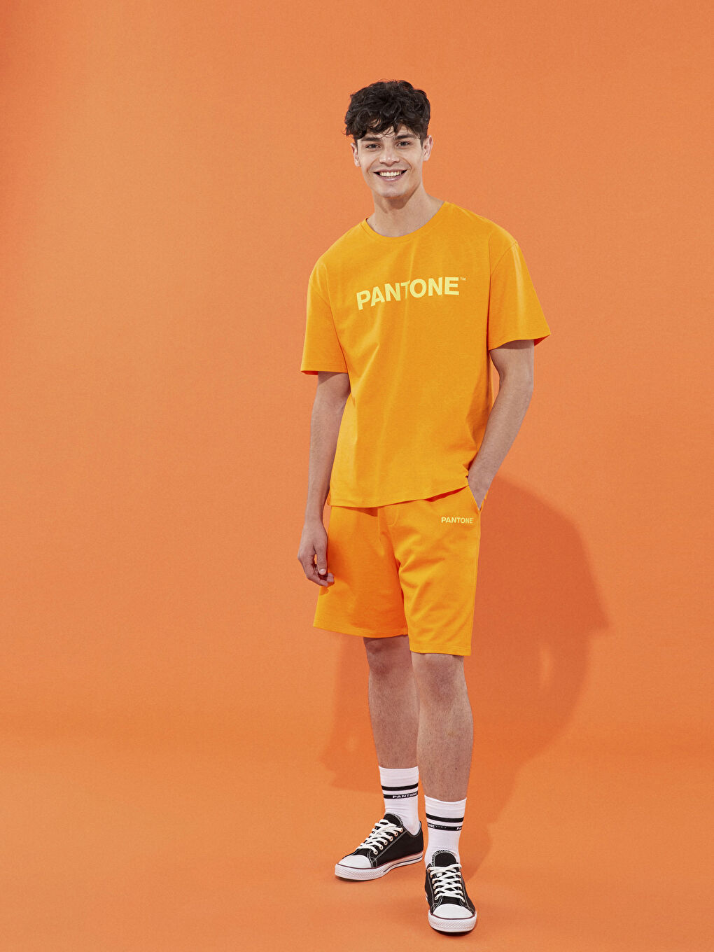 Turuncu Beli Lastikli Baskılı Unisex Şort-2